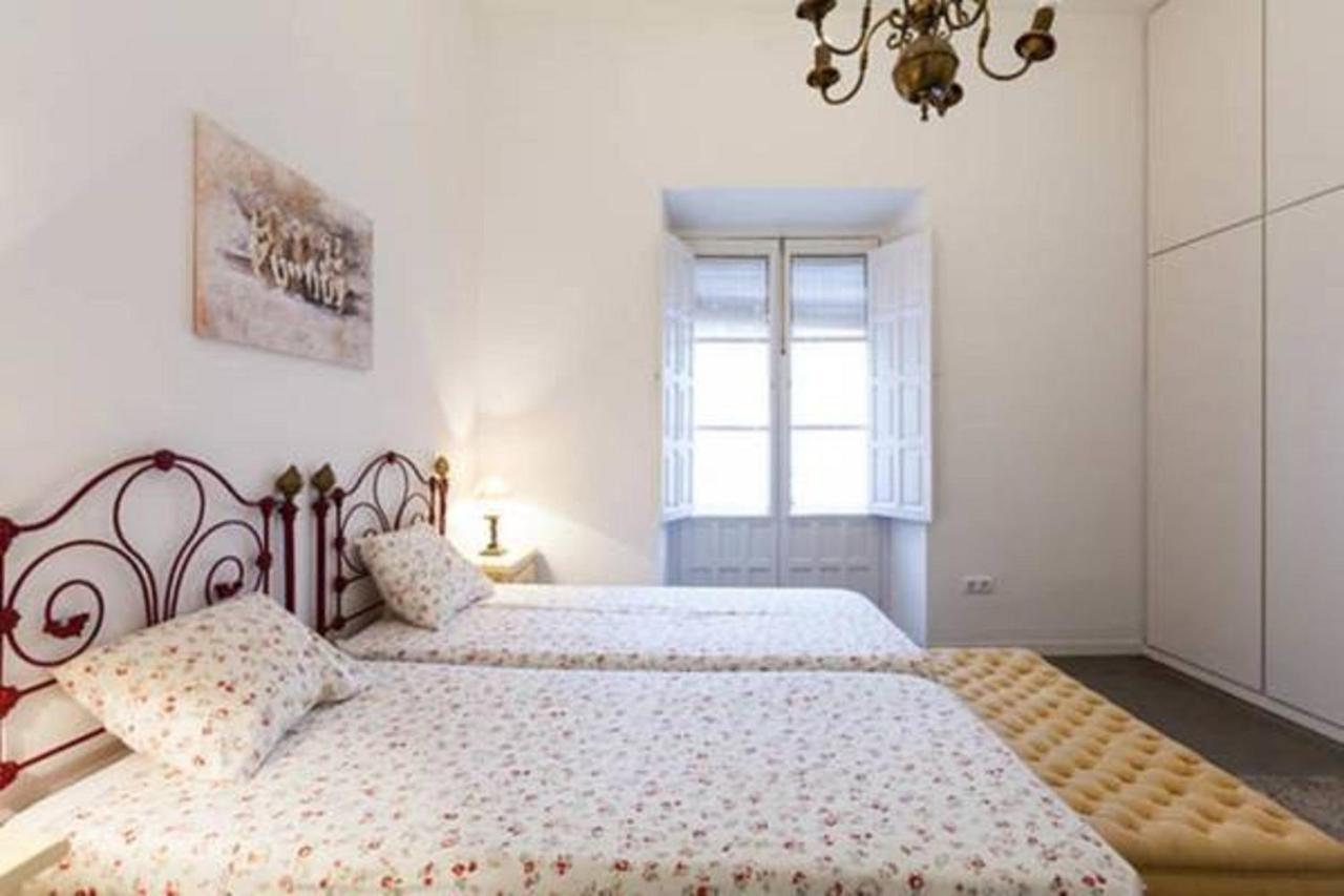 סביליה Apartamentos Rg Arenal חדר תמונה