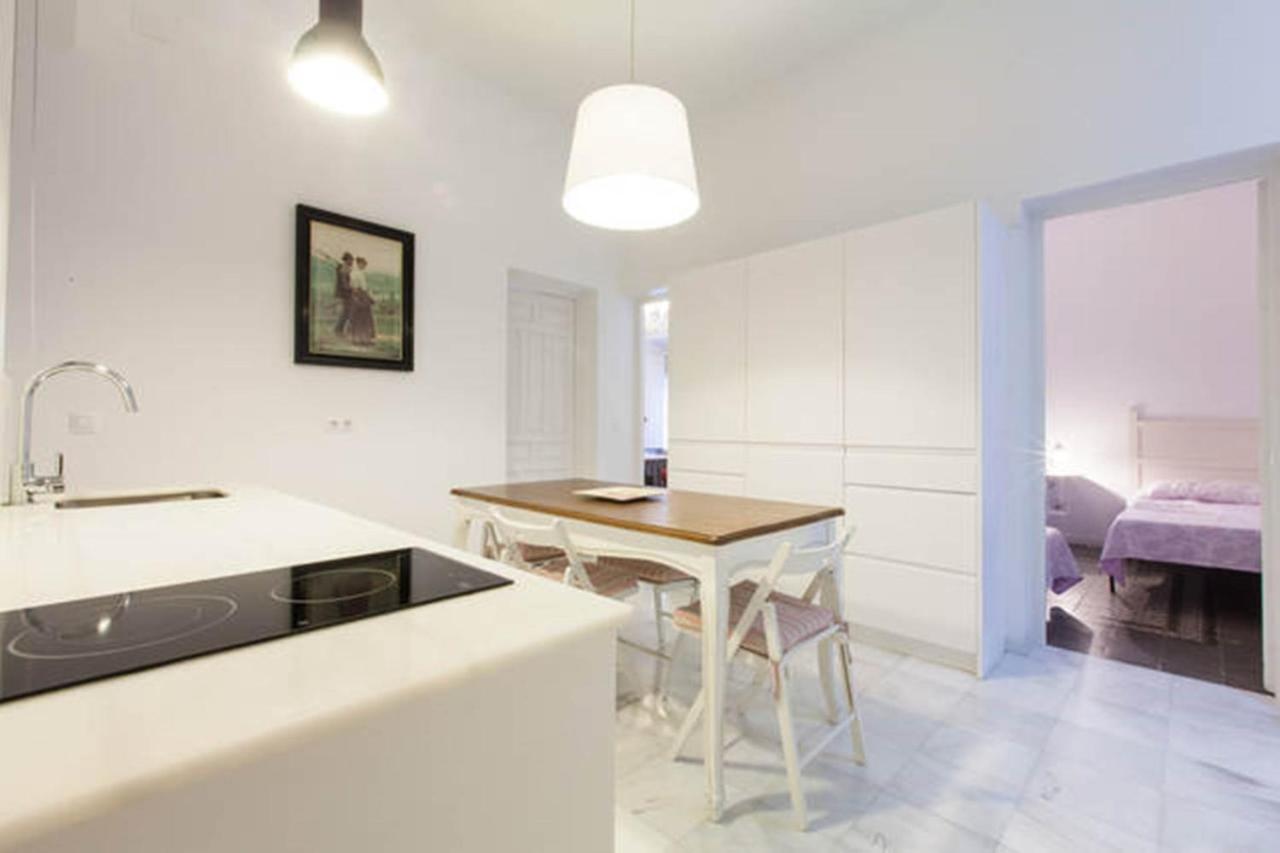 סביליה Apartamentos Rg Arenal חדר תמונה